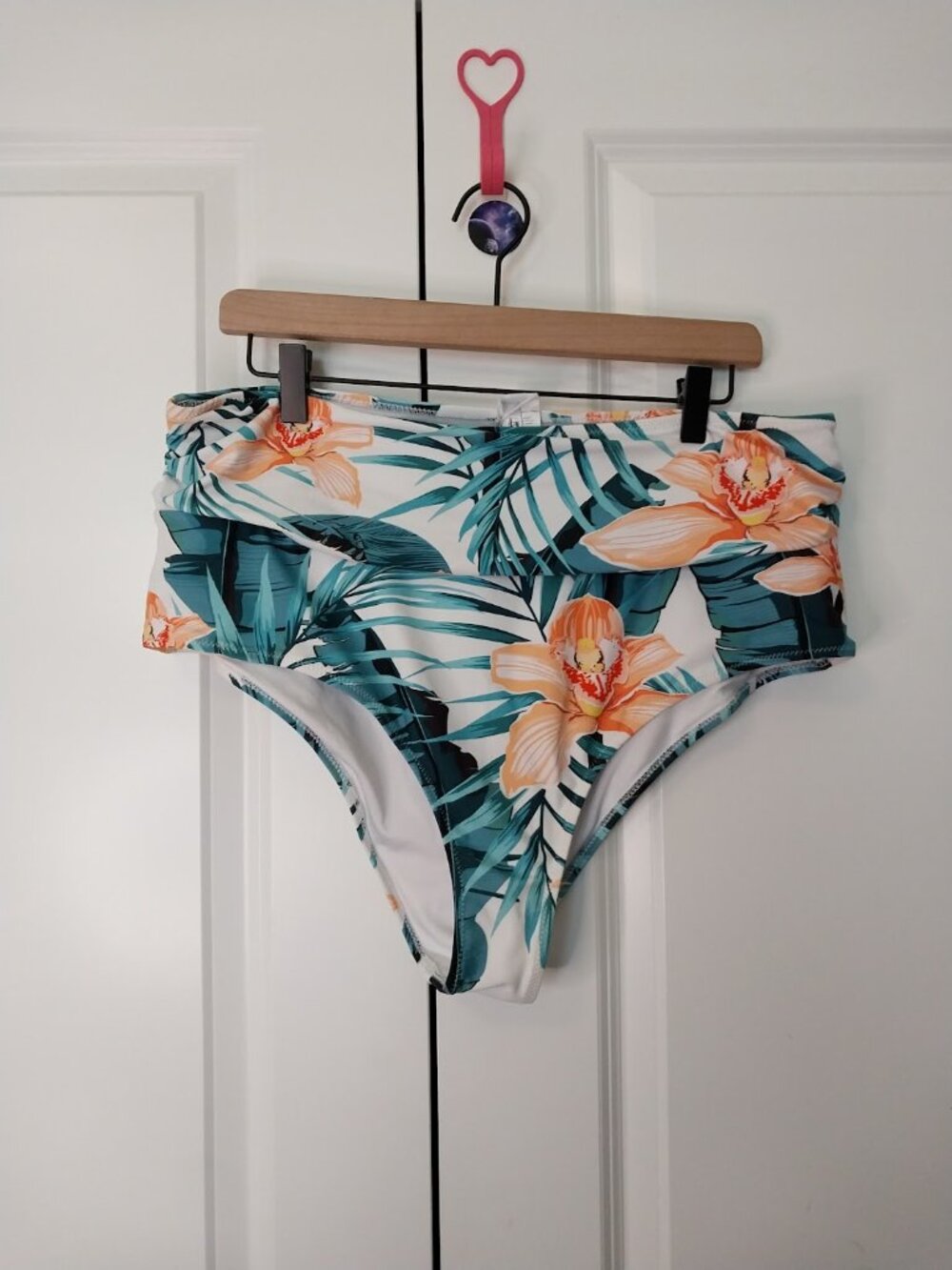 Cupshe Floral Ruffle Plus Size Bikini - Picture 10 of 13